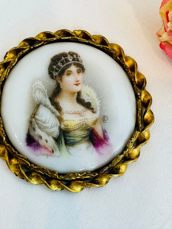 Porcelain Hand Painted 1940's Empress Josephine B… - image 2