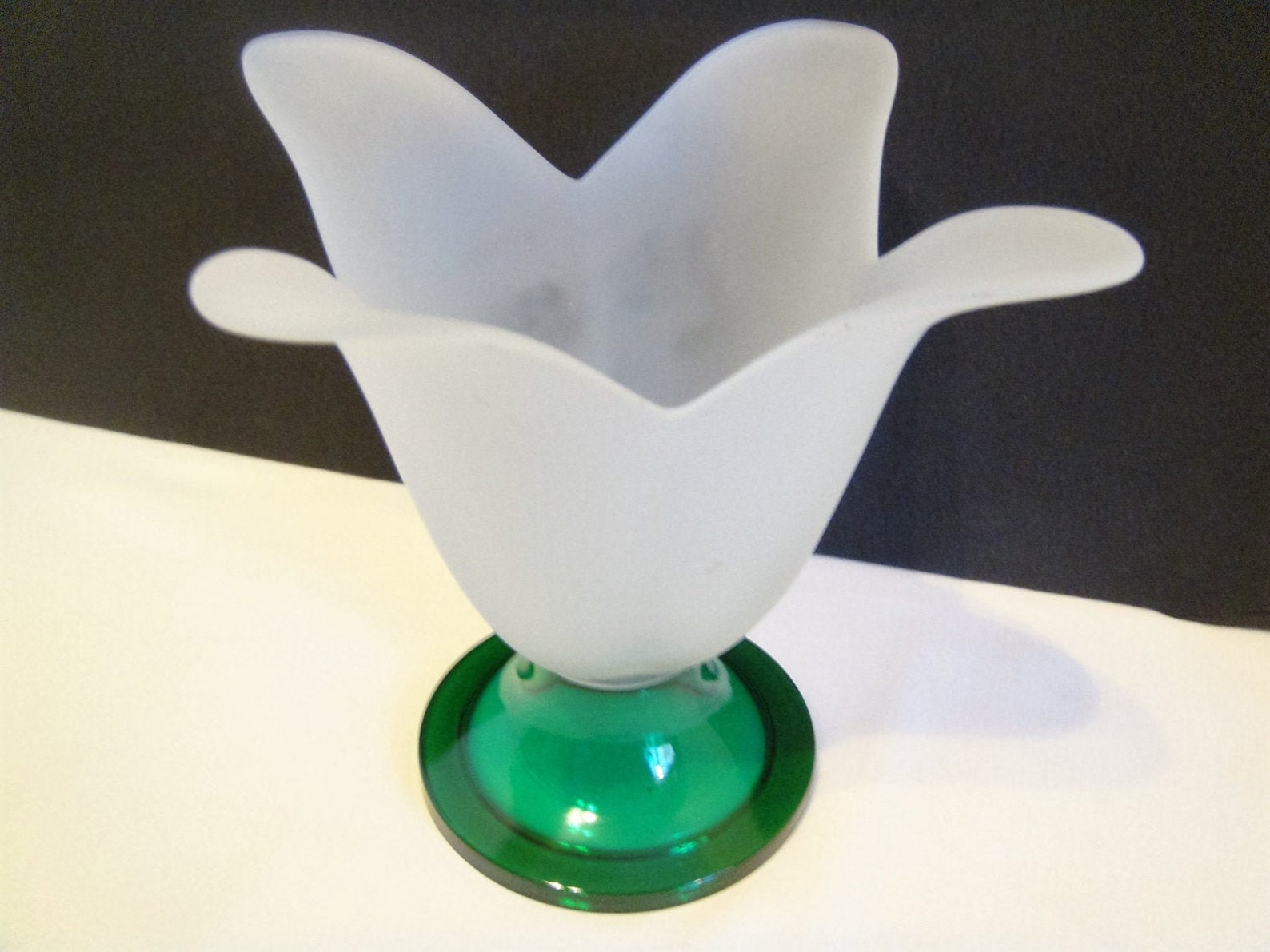 Vintage Green and Frosted Glass Vase Vintage Frosted Glass Etsy
