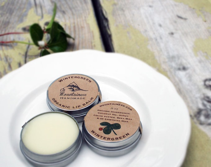 Organic Wintergreen beeswax Lip balm // sweet cooling minty lipbalm tin // lip balm pot // maine made lip balm
