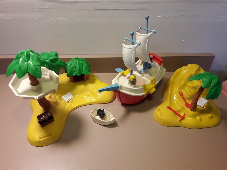 weebles pirate ship