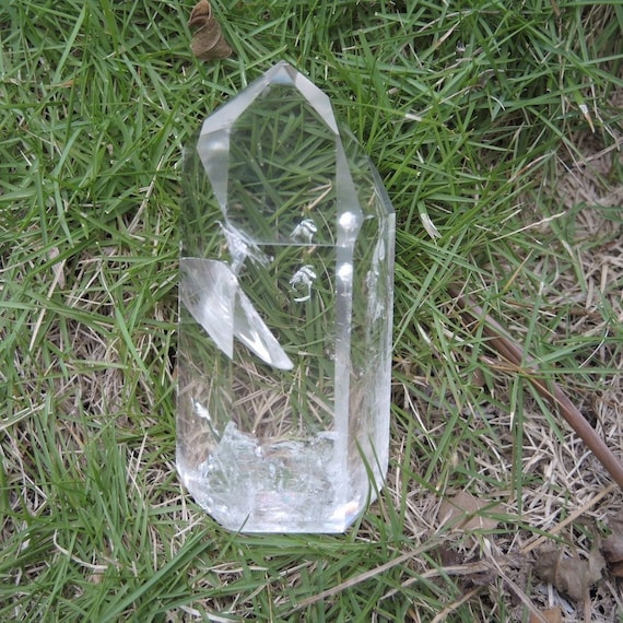 clear quartz crystal - Gem