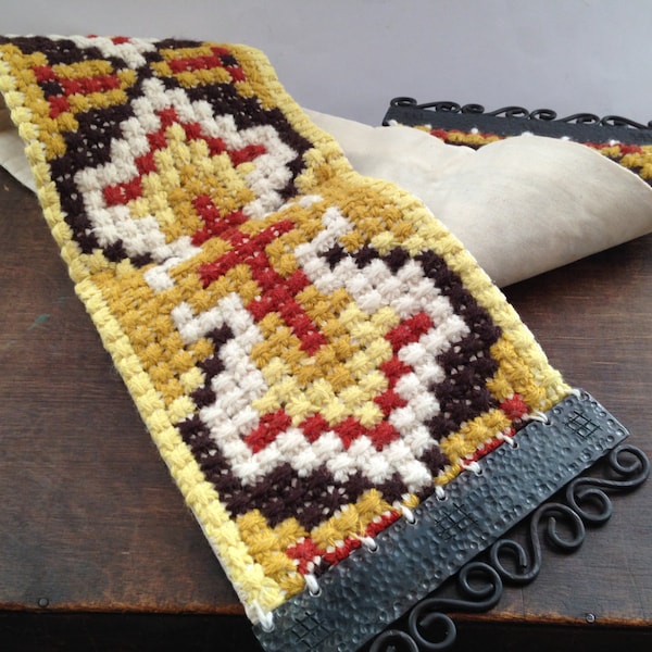 Mur suédois Broderie Jaune motif Mur décor géométrique Mur suspendu broderie scandinave