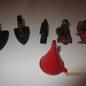 Vintage Cast Iron figures and Toys   circa  1940&#39;s