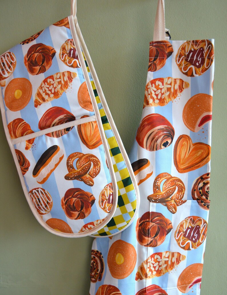 Bakery & Sweet Treats Organic Cotton Oven Gloves
