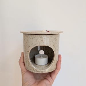 Cream Speckled wax melt burner.  Ceramic Pottery Stoneware. Natural, minimalist, neutral,