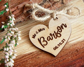 25 Engraved Wood Heart Wedding Favors: Personalized Place Cards
