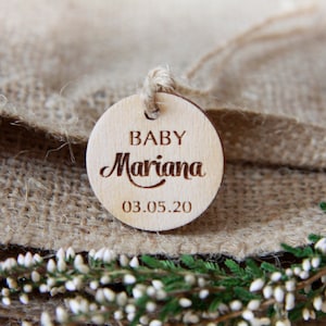 SET DE 10 Baby Shower Favoris Tags Étiquettes en bois Étiquettes cadeaux personnalisées Baby Shower Merci Cadeaux Étiquettes cadeaux personnalisées avec nom Wood Baby Girl