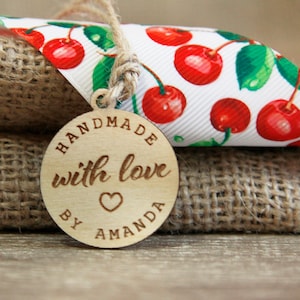 50pc Holz handgefertigt mit Liebe von Custom Tags, gravierte Tag für Strick, handgemachte Tag, stricken Tags, handgefertigt mit Liebe, handgefertigte Etiketten