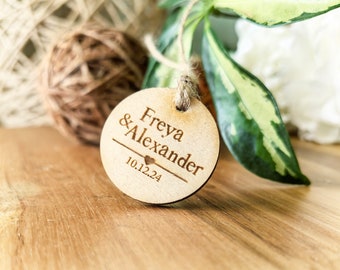 Wedding favors tags, Wooden tags, SET of 25 Custom engraved circle tags, Personalized Wooden Tags, Wedding table name ,Laser cut place cards
