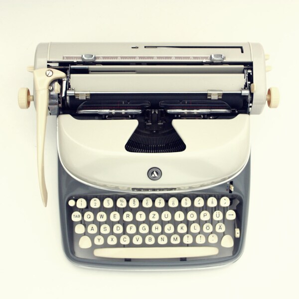 Mechanical typewriter 1950s "Alpina"