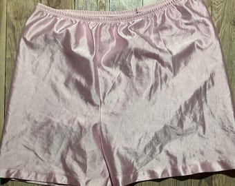 Vintage pink shorts