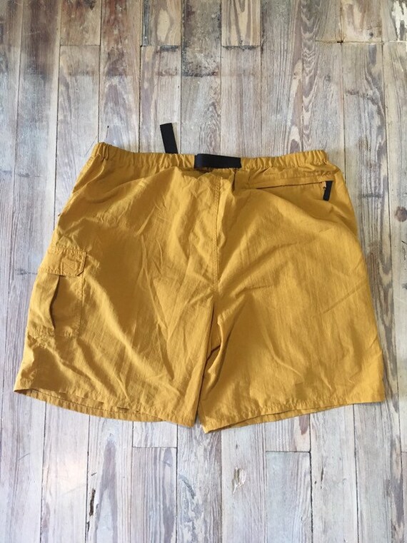 Gold adventure shorts View 4