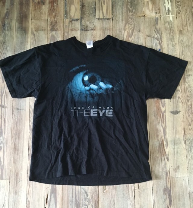 ジェシカ・アルバ主演の「ザ・アイ」Tシャツ - Etsy 日本