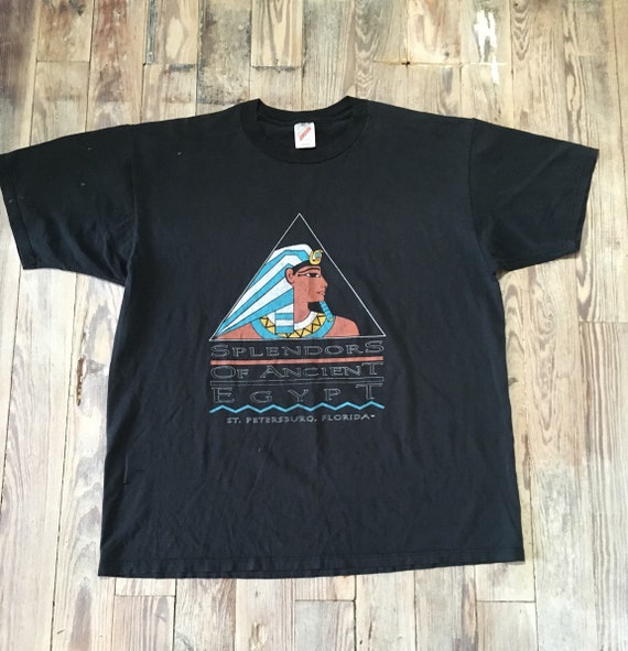 Super soft pyramids tshirt