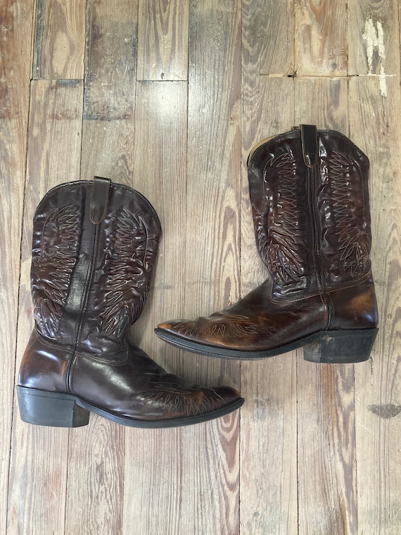 Men’s vintage embroidered cowboy boots 1990s