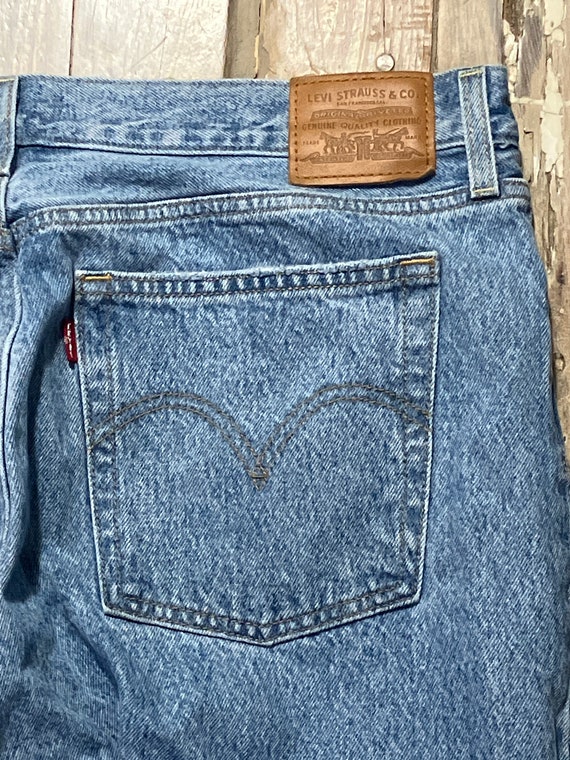 Levis wedgie straight