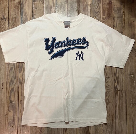 Early 00s Yankees tee