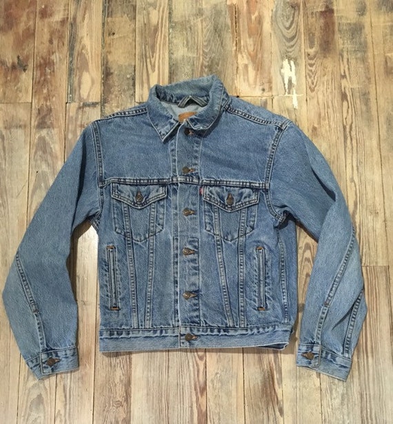 Levis distressed denim jacket - Gem