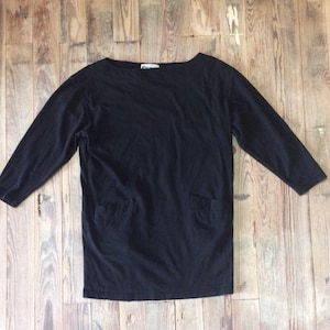 Black shirt double fromt pockets