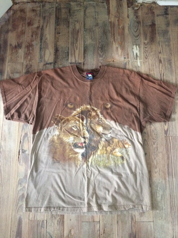 Animal print t shirt "find 10 lions " in hidden i… - image 2