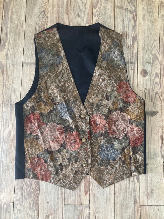 Silky floral vest