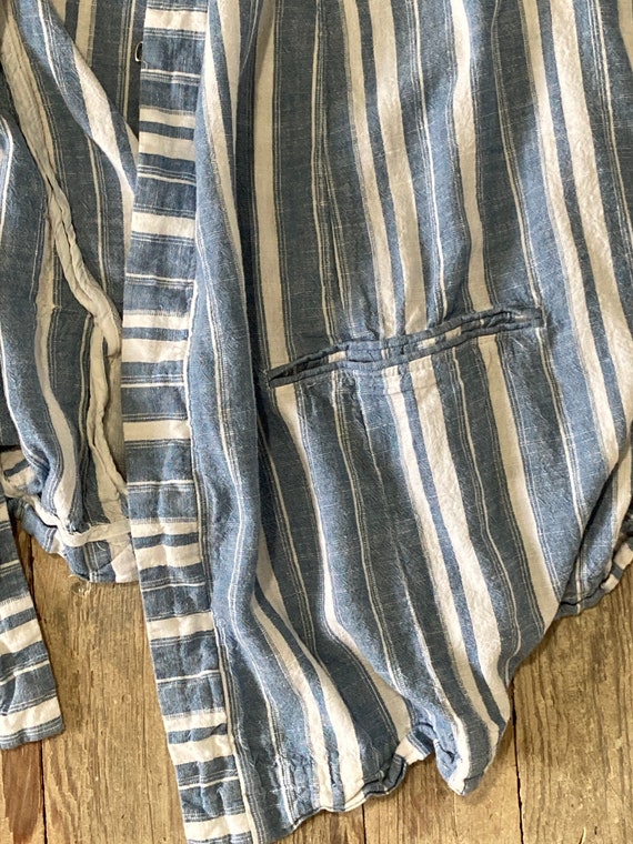 Oversized striped flowy linen blazer - image 3