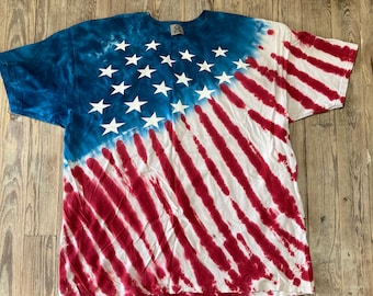 Tee de tie dye azul líquido angustiado