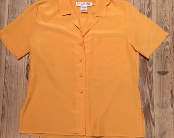 Soepelvallend zijdeachtig shirt