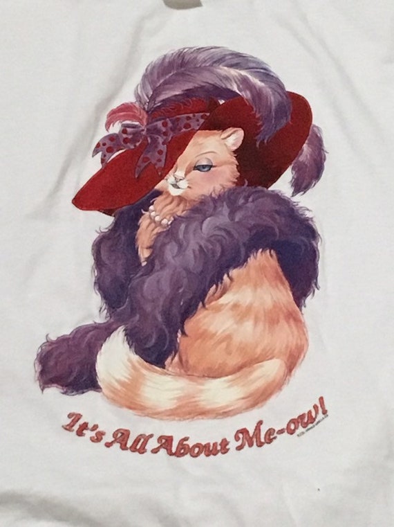 Pretty cat tshirt "its all about me-ow"