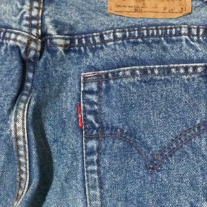 Levis 501 distressed image 3