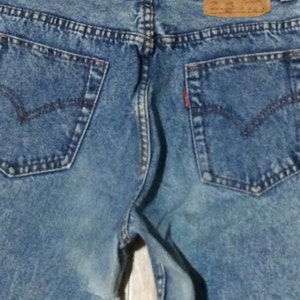 Levis 501 distressed image 2