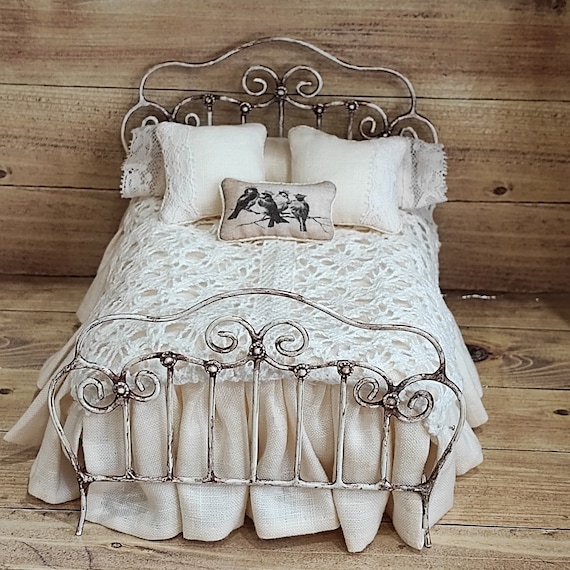 Miniature Vintage Bed | Mouse | Mint Miniature Vintage Bed | Mouse | Mint