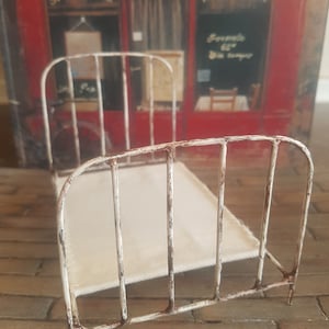 Iron bed / vintage / miniature / scale 1/12 /