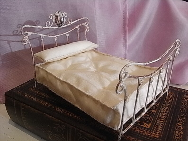 Iron Bed / Miniature / Dollhouse / Scale 1 12 / Etsy