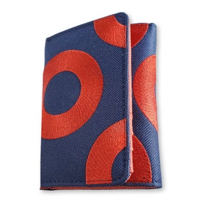 Cartera triple con diseño de donut bordado de Phish Fishman