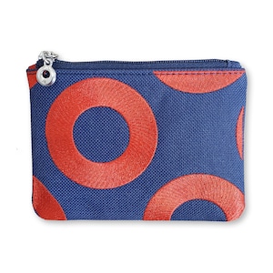 Cartera minimalista con cremallera y bordado de donut de Fishman