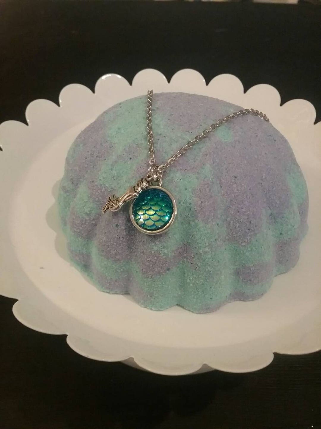 Surprise Mermaid Necklace Bath Bomb Jewelry Shell Bath Fizzy, Charm ...