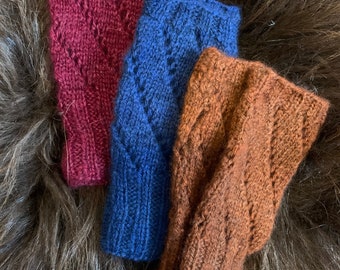 Fingerless Gloves, Made from Qiviut, the wool of the Musk Ox, Hand Knit, Hand Dyed