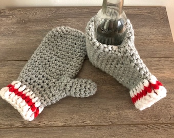 Beer Mittens.  Cup Holder Mittens. Drinks mitts. Secret Santa Gifts for Him. White Elephant Gift. Outdoor event must-have.
