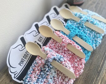 Ice Cream Pint Cozy.  Ice Cream Holder with spoon.  Frozen Treat Pint Sleeve. Summer Party Favors.  Ice Cream Bridal Shower.