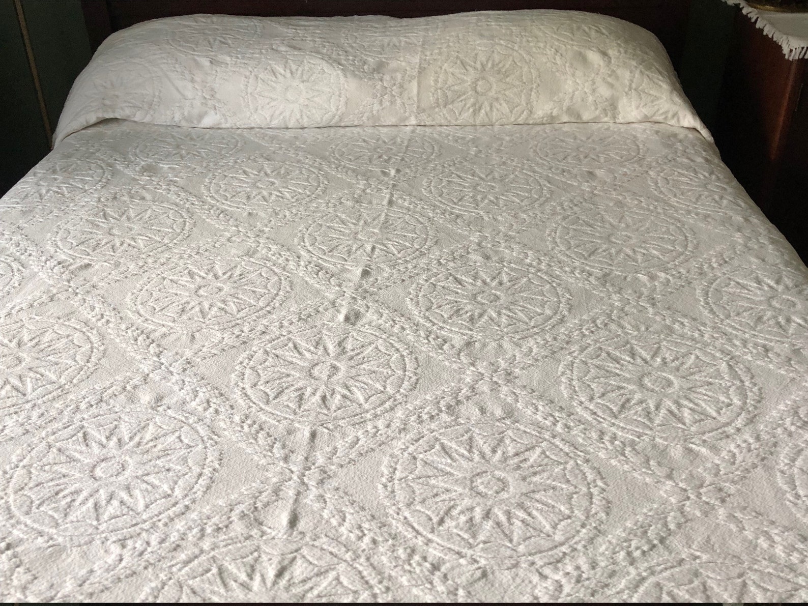 VINTAGE TWIN BEDSPREADS Vintage Matelasse Bedspreads Set of Etsy