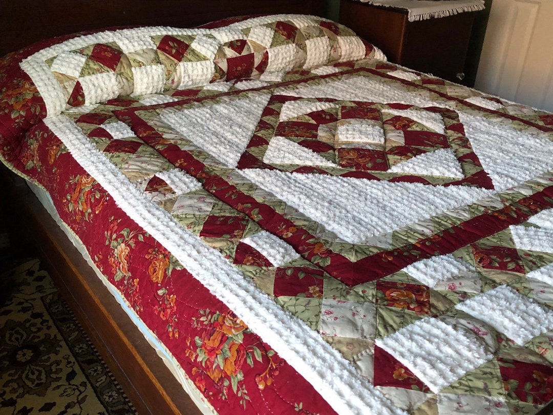 VINTAGE TWIN QUILT, Twin Quilt, Red Twin Quilt, Hand Quilted Twin Quilt
