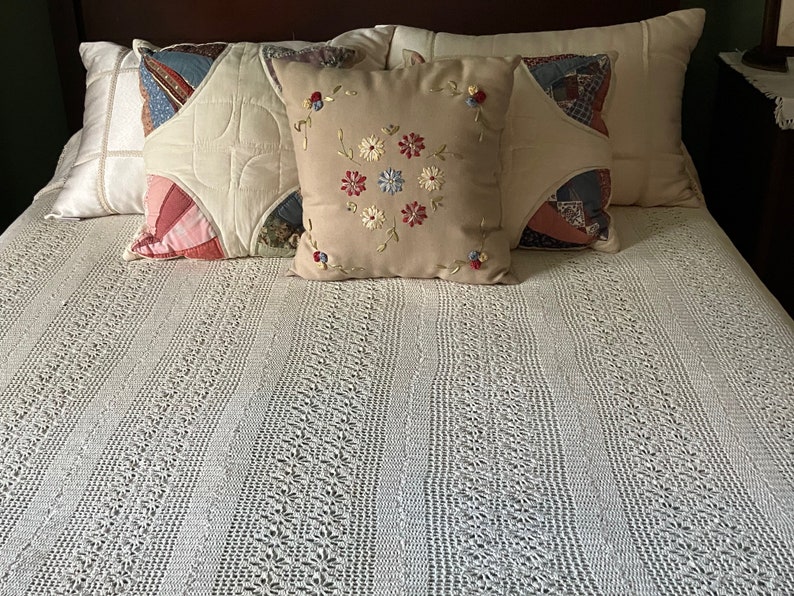 VINTAGE CROCHET BEDSPREAD Cream Crochet Bedspread Double Etsy