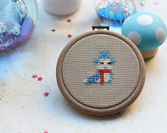 William the Worm - Labyrinth cross stitch - Ello Worm modern cross stitch pattern PDF download - includes chart and instructions