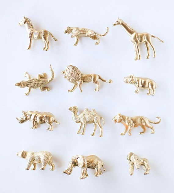 small safari animal figurines