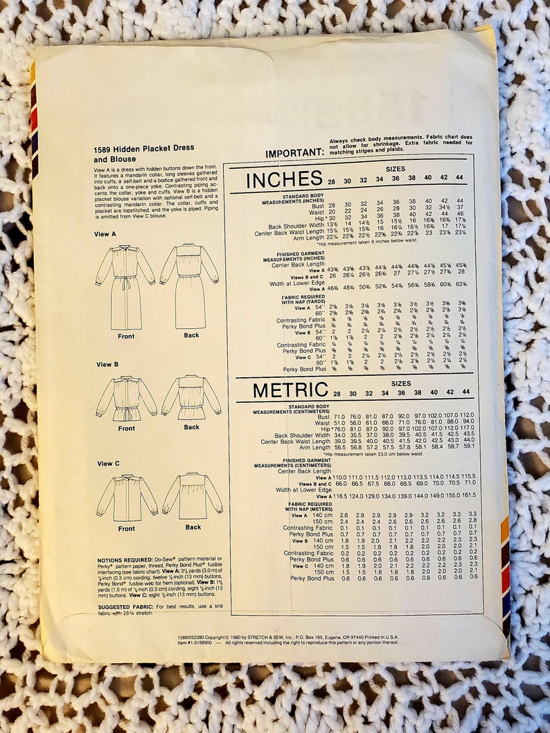 1980 Stretch & Sew Dress and Blouse Vintage Sewing Pattern image 2