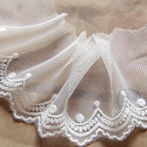Handmade DIY Clothing Accessories Lace Trim Embroidery Smooth Wavy Mesh Embroidery Lace By The Yard