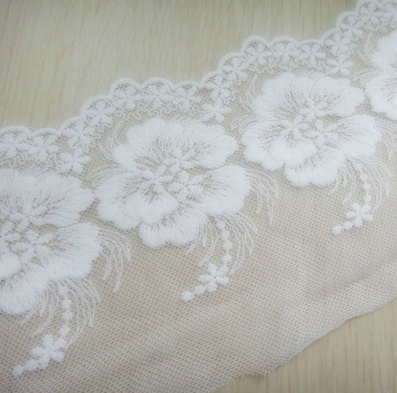 1 Yard Flower Stickerei Spitze Aushöhlen Trim DIY Borten Kleidung Bänder Zubehör
