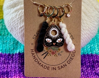 Cat Face Planchette and Mini Yarn Skeins Stitch Marker Set