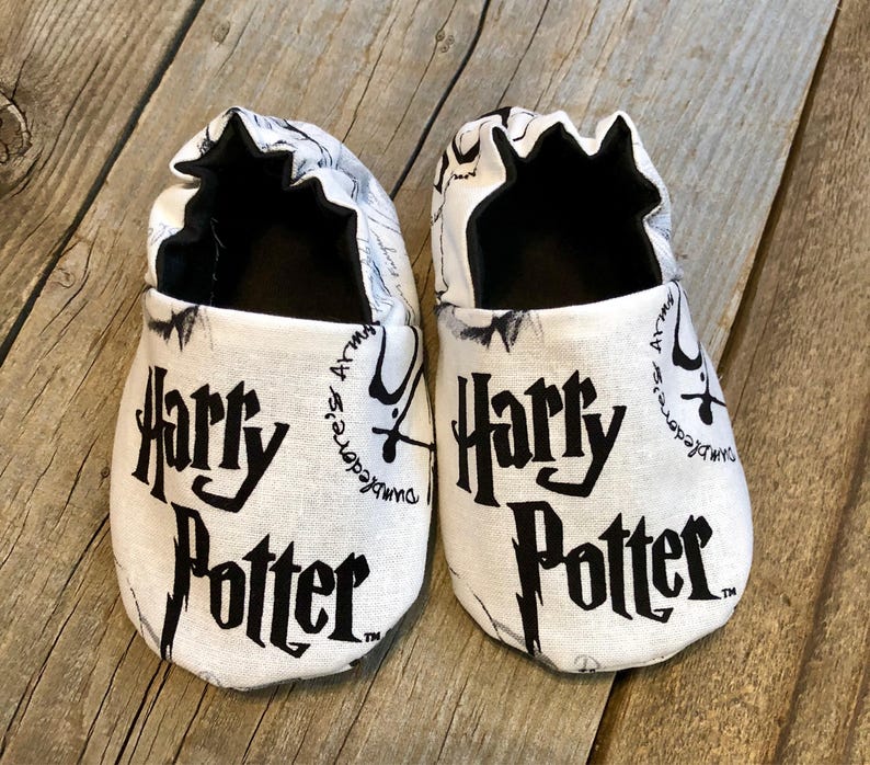 Harry Potter booties harry potter baby booties harry potter image 0